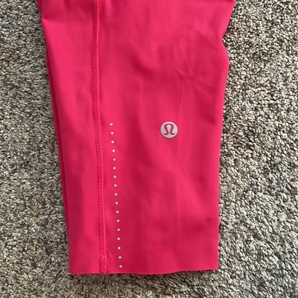 Lululemon fast and free crop II fucshia pink 8 - Picture 3 of 7